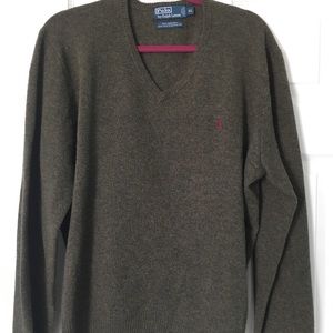 Men’s dark green, wool, XL sweater